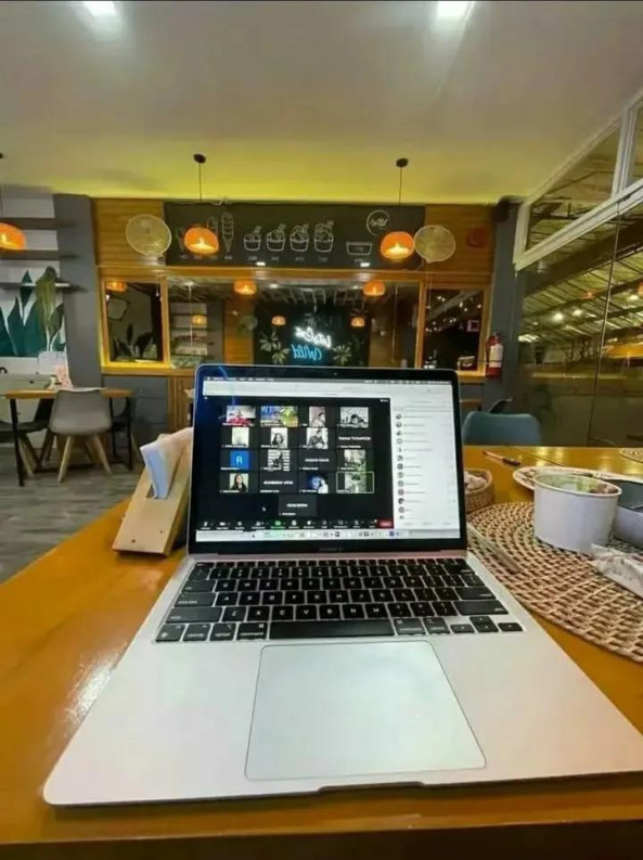 Female sinhala speaker and translators job from CRUNCH BASE in Colombo, Sri Lanka Female sinhala speaker and translators job from CRUNCH BASE in Colombo, Sri Lanka