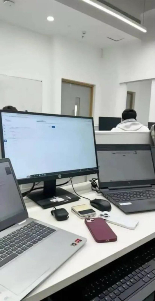 Sinhala And Tamil Translators job from CRUNCH BASE in Colombo, Sri Lanka Sinhala And Tamil Translators job from CRUNCH BASE in Colombo, Sri Lanka